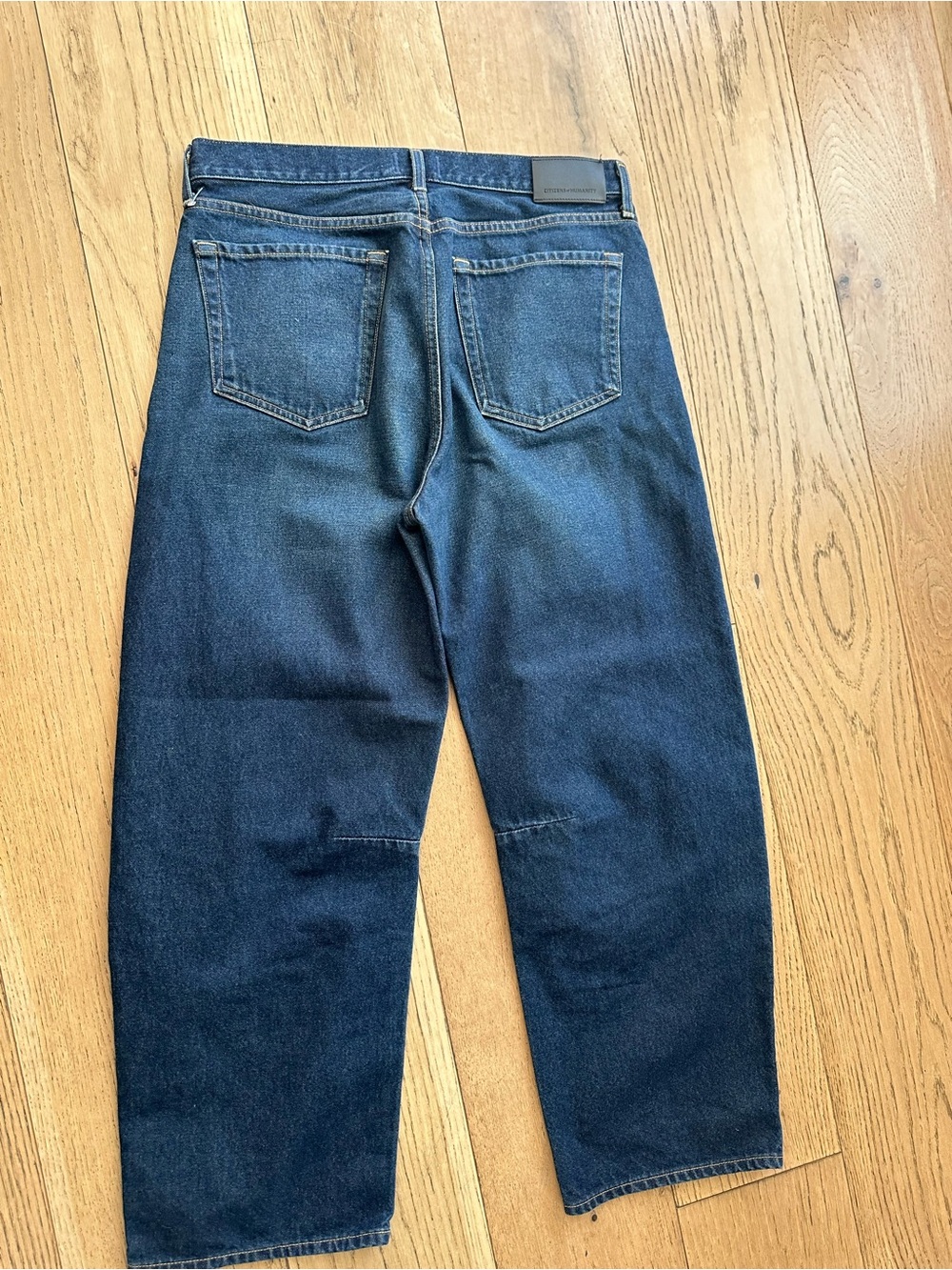 Citizens of Humanity Relaxed Barrel Jeans - Picture 3 of 7